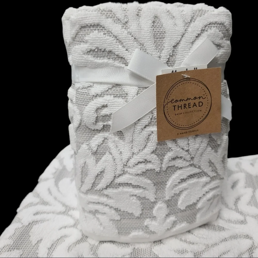 4pc COMMON THREAD Scroll Leaf Damask Luxury Bath & Hand Towel Set White Gray NEW